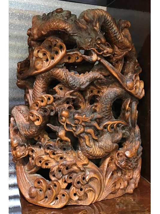 龙形木雕